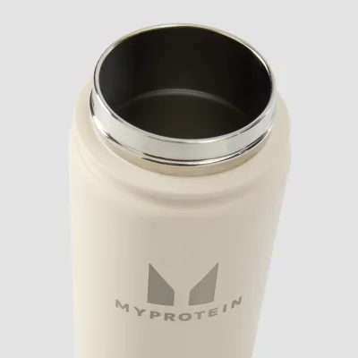 Ανακυκλωμένο Μεταλλικό Μπουκάλι Myprotein Με Αναδιπλούμενο Καλαμάκι 500ml - Φυσικό κρεμ Εικόνα 6